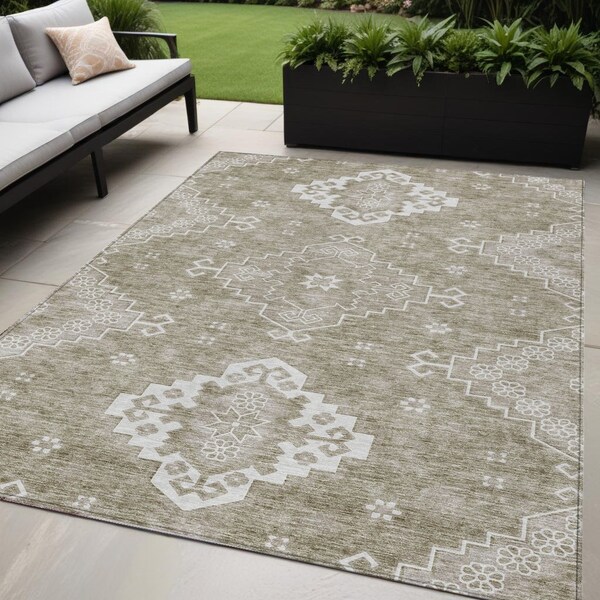 Homeroots 5' X 8' Taupe Beige And Ivory Medallion Washable Indoor Outdoor Area Rug 589051 - main