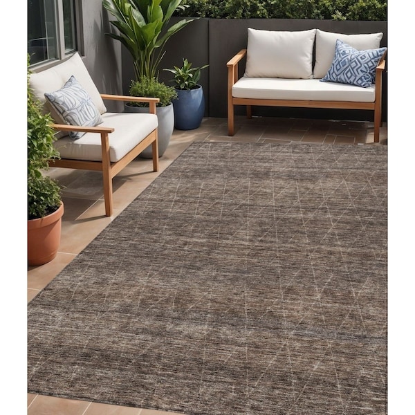 Homeroots 5' X 8' Coffee And Ivory Geometric Washable Indoor Outdoor Area Rug 605585 - main