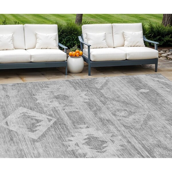 Homeroots 10' X 14' Silver Gray And Charcoal Southwestern Washable Indoor Outdoor Area Rug 588731 - main