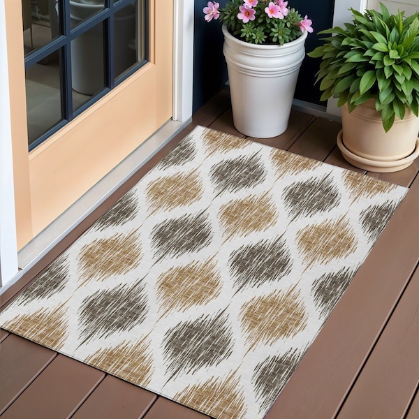 Homeroots 3' X 5' Chocolate And Ivory Ikat Washable Indoor Outdoor Area Rug 589086 - main