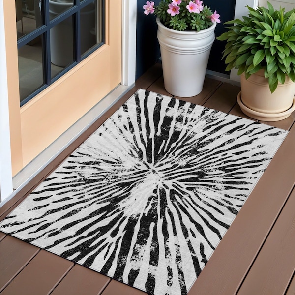 Homeroots 3' X 5' Ivory Black And Gray Abstract Washable Indoor Outdoor Area Rug 588010 - main