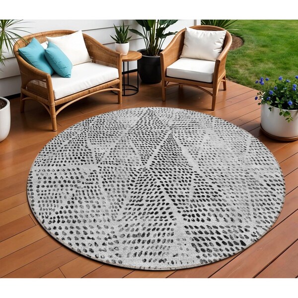 Homeroots 8' Pewter Charcoal And Ivory Round Geometric Washable Indoor Outdoor Area Rug 577573 - main