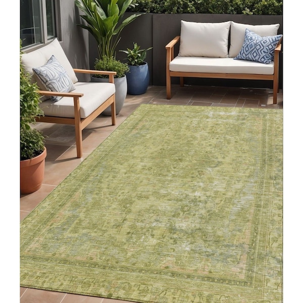 Homeroots 5' X 8' Fern Green And Sage Medallion Washable Indoor Outdoor Area Rug 616065 - main