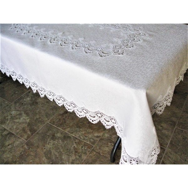 Sinobrite H8139-F1-68x142 68 x 142 in. White European Lace with White Antique Fabric Tablecloth H8139/F1-68x142 - main