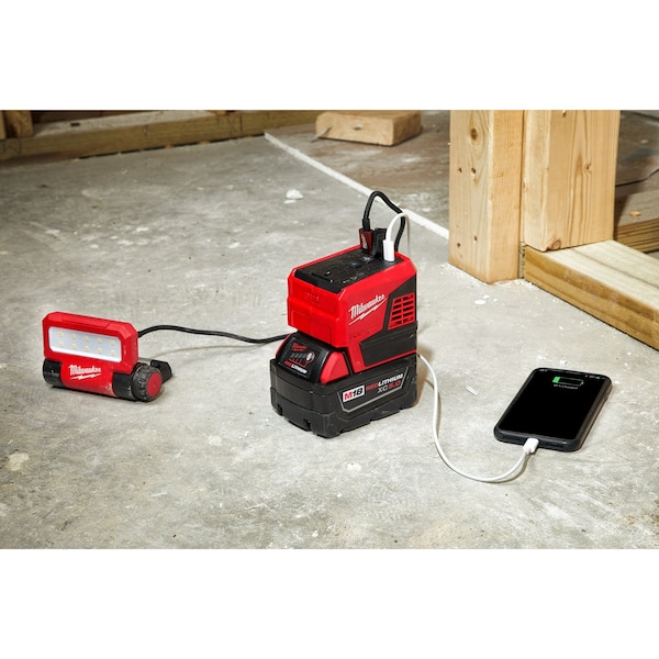 MILWAUKEE M18™ TOP-OFF™ Cordless 175W Power Supply (2846-20) | Zoro