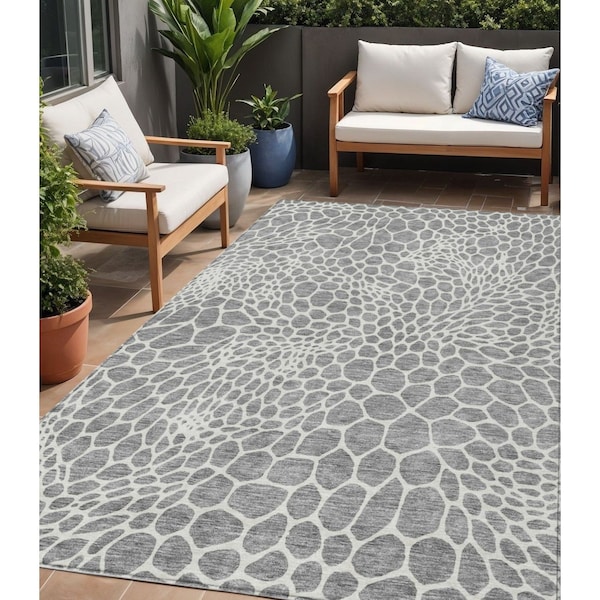 Homeroots 5' X 8' Gray And Ivory Geometric Washable Indoor Outdoor Area Rug 595074 - main