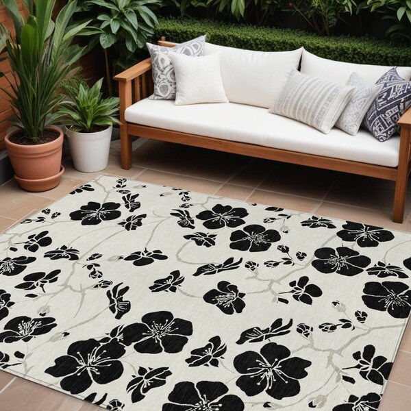 Homeroots 8' X 10' Ivory And Black Floral Washable Indoor Outdoor Area Rug 600009 - main
