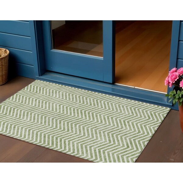 Homeroots 3' X 5' Green And Ivory Chevron Washable Indoor Outdoor Area Rug 596261 - main