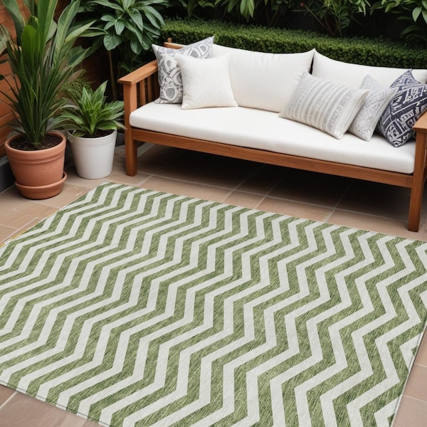 Homeroots 10' X 14' Green And Ivory Chevron Washable Indoor Outdoor Area Rug 595312 - main
