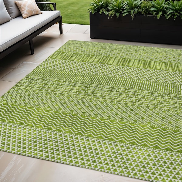 Homeroots 5' X 8' Lime Green And Ivory Chevron Washable Indoor Outdoor Area Rug 612275 - main