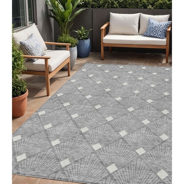 Homeroots 5' X 8' Gray And Ivory Geometric Washable Indoor Outdoor Area Rug 594708 - main