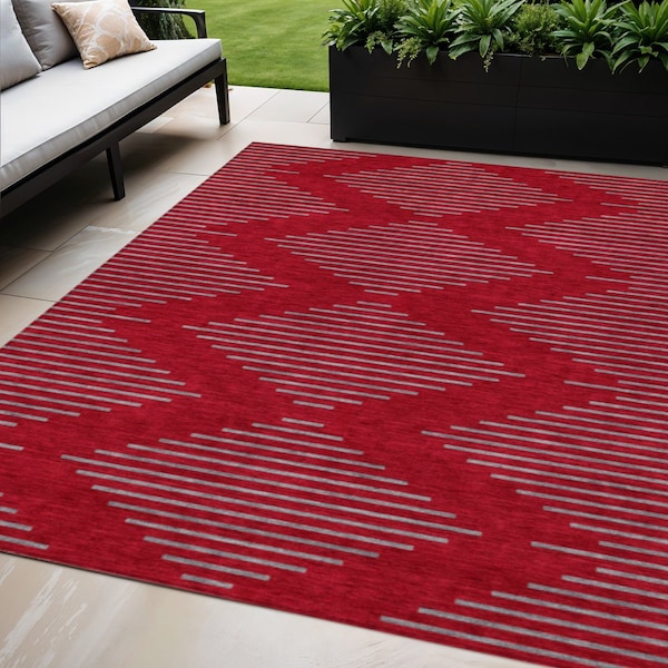 Homeroots 5' X 8' Red And Gray Geometric Washable Indoor Outdoor Area Rug 598783 - main