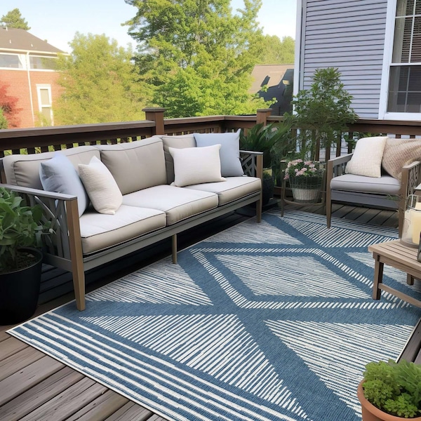 World Rug Gallery Contemporary Geometric Stripe Weather Resistant Reversible Indoor/Outdoor Rug 5 ft x 7 ft Blue WR109BLUE5X7 - main