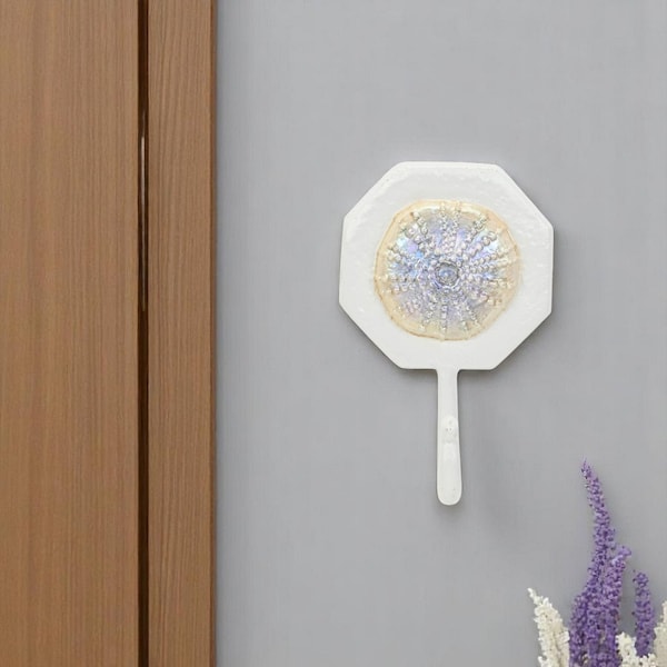 Homeroots 4" Pearl And White Cast Iron Sand Dollar Wall Hook 612080 - main