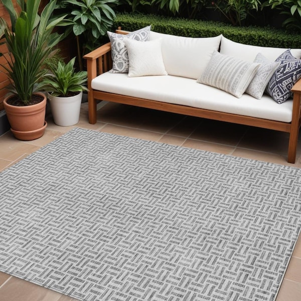 Homeroots 10' X 14' Gray And Silver Geometric Washable Indoor Outdoor Area Rug 594472 - main