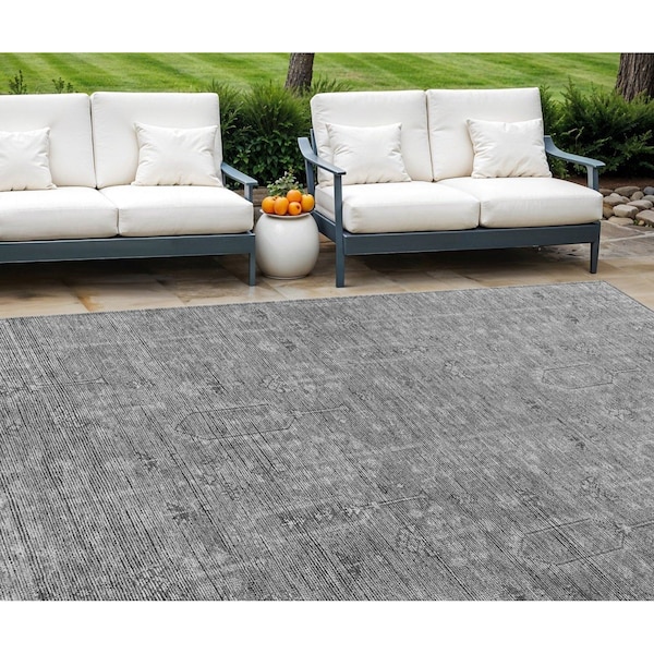 Homeroots 10' X 14' Gray And Charcoal Southwestern Washable Indoor Outdoor Area Rug 587067 - main