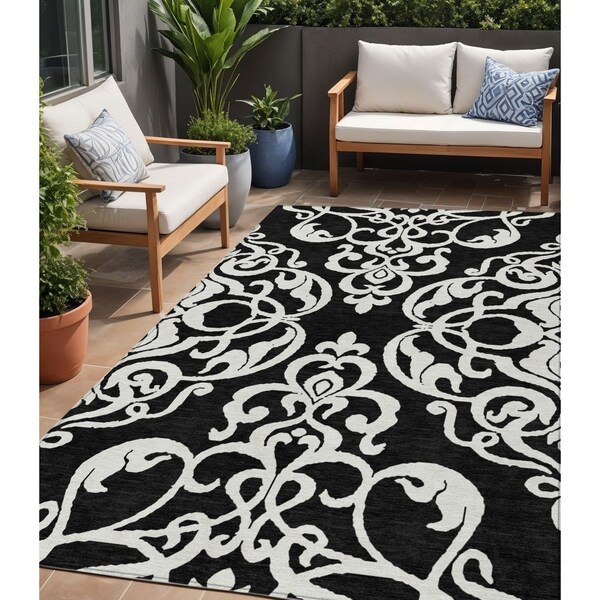 Homeroots 5' X 8' Black And Ivory Damask Washable Indoor Outdoor Area Rug 614408 - main