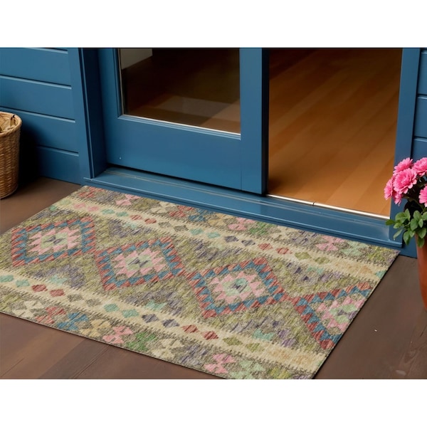 Homeroots 3' X 5' Green Geometric Washable Indoor Outdoor Area Rug 607440 - main