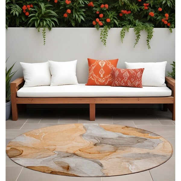 Homeroots 8' Round Orange Round Abstract Washable Non Skid Indoor Outdoor Area Rug 559519 - main