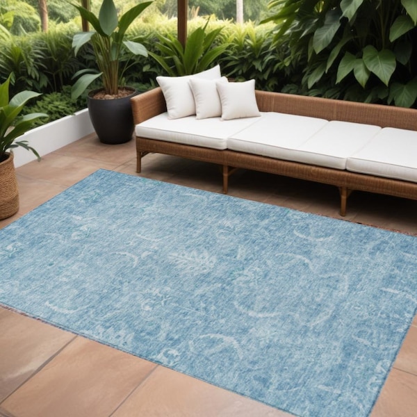 Homeroots 5' X 8' Sky Blue And Ivory Damask Washable Indoor Outdoor Area Rug 603360 - main