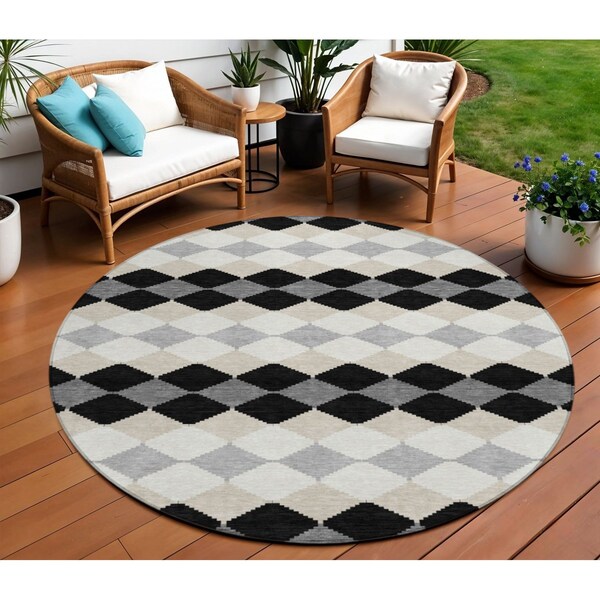 Homeroots 8' Black Ivory And Beige Round Geometric Washable Indoor Outdoor Area Rug 597874 - main