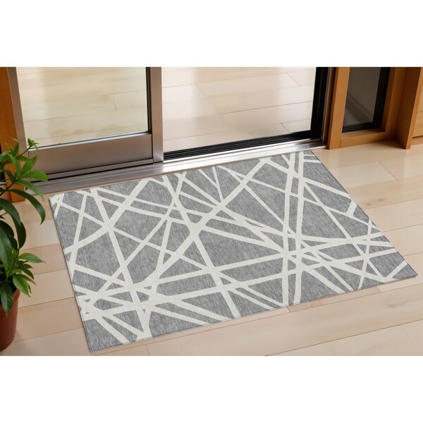 Homeroots 3' X 5' Gray And Ivory Geometric Washable Indoor Outdoor Area Rug 600456 - main