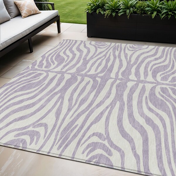 Homeroots 5' X 8' Lavender And Ivory Animal Print Washable Indoor Outdoor Area Rug 600625 - main