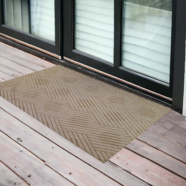 Homeroots 2' X 3' Beige Geometric Stain Resistant Indoor Outdoor Area Rug 531625 - main