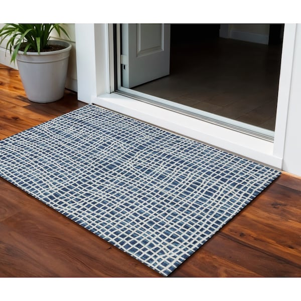 Homeroots 3' X 5' Navy Blue And Ivory Striped Washable Indoor Outdoor Area Rug 583444 - main