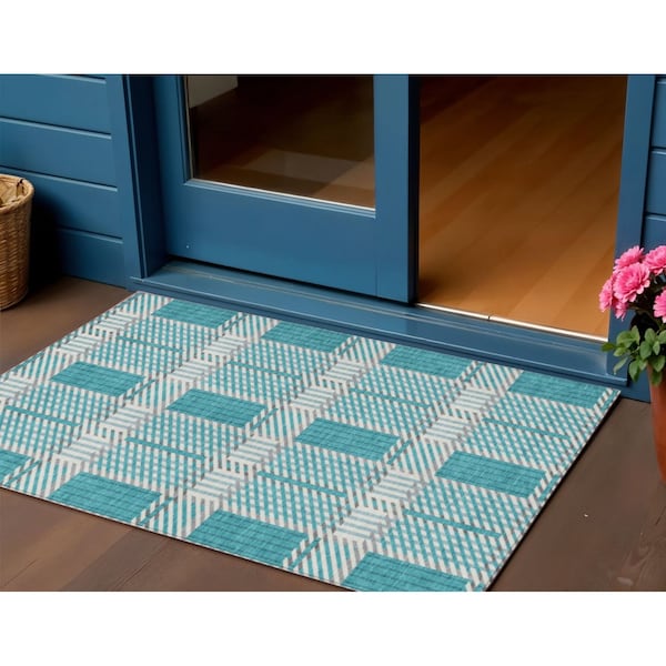 Homeroots 3' X 5' Teal Blue Gray And Ivory Plaid Washable Indoor Outdoor Area Rug 597589 - main