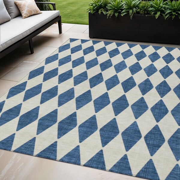 Homeroots 5' X 8' Navy Blue And Ivory Geometric Washable Indoor Outdoor Area Rug 577068 - main