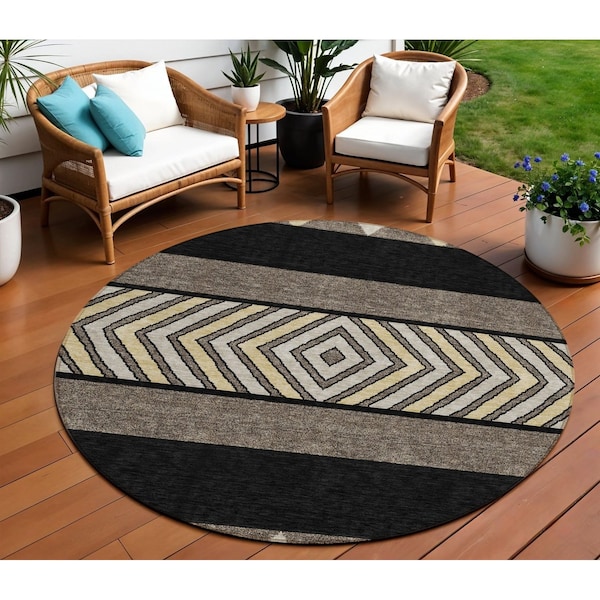 Homeroots 8' Black Ivory And Wheat Round Southwestern Washable Indoor Outdoor Area Rug 613887 - main