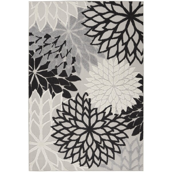 Homeroots 6' X 9' Black And White Floral Indoor Outdoor Area Rug 546678 - main