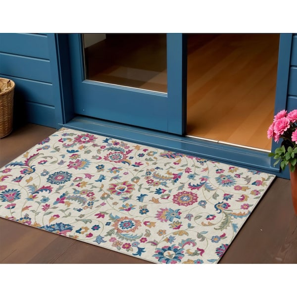 Homeroots 3' X 5' Linen Pink And Denim Blue Floral Washable Indoor Outdoor Area Rug 597824 - main
