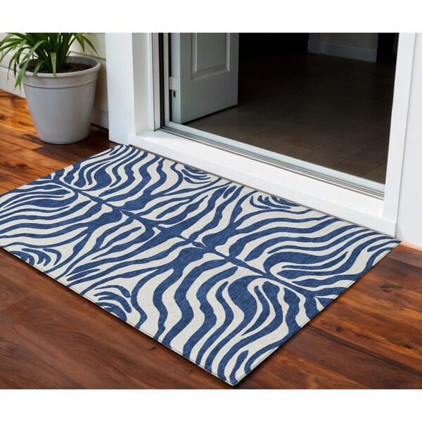 Homeroots 3' X 5' Navy Blue And Ivory Animal Print Washable Indoor Outdoor Area Rug 600630 - main