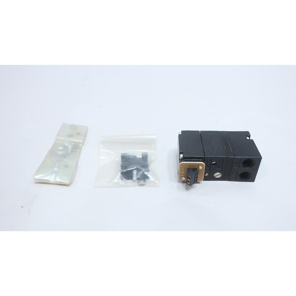 Fairchild Current To Pressure Transducer 3-15Psi TT6000-401 - main