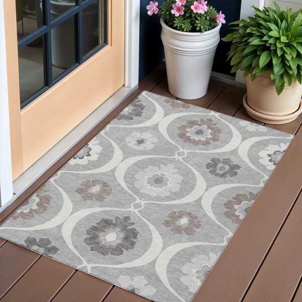 Homeroots 3' X 5' Gray Charcoal And Brown Medallion Washable Indoor Outdoor Area Rug 589608 - main