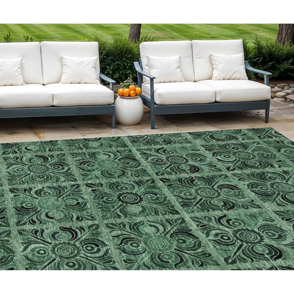 Homeroots 8' X 10' Fern Green And Charcoal Medallion Washable Indoor Outdoor Area Rug 589299 - main