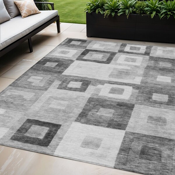 Homeroots 5' X 8' Gray And Charcoal Geometric Washable Indoor Outdoor Area Rug 605038 - main