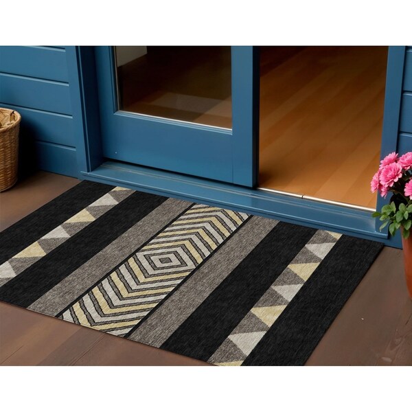 Homeroots 3' X 5' Black Ivory And Wheat Southwestern Washable Indoor Outdoor Area Rug 613885 - main