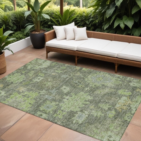 Homeroots 8' X 10' Fern Green And Olive Green Floral Washable Indoor Outdoor Area Rug 604123 - main