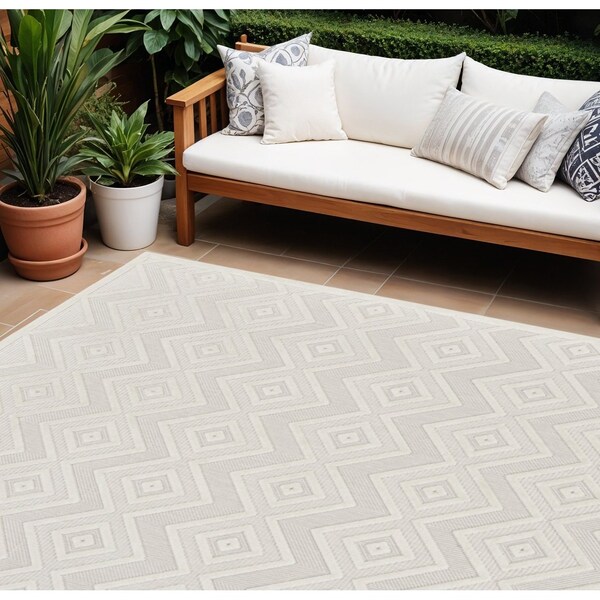Homeroots 9' X 12' Ivory And White Indoor Outdoor Area Rug 522118 - main