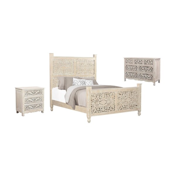 Homeroots Three Piece White Solid Wood Bedroom Set 636270 - main