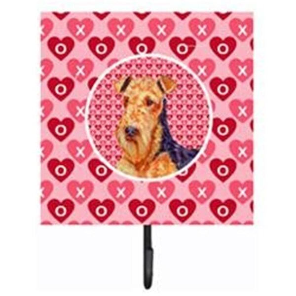 Carolines Treasures 4.25 x 7 in. Airedale Valentines Love and Hearts Leash Or Key Holder LH9156SH4 - main