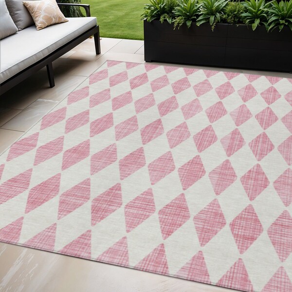 Homeroots 5' X 8' Pink And Ivory Geometric Washable Indoor Outdoor Area Rug 577092 - main