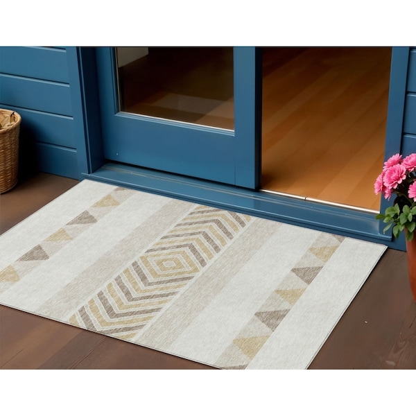 Homeroots 3' X 5' Ivory Beige And Taupe Southwestern Washable Indoor Outdoor Area Rug 613915 - main