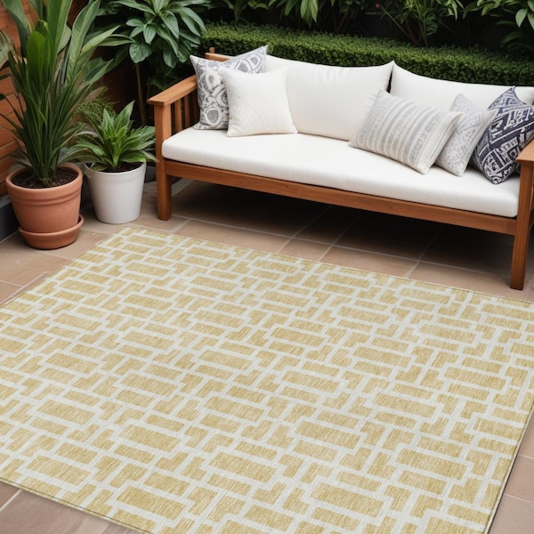 Homeroots 8' X 10' Wheat And Ivory Geometric Washable Indoor Outdoor Area Rug 594890 - main
