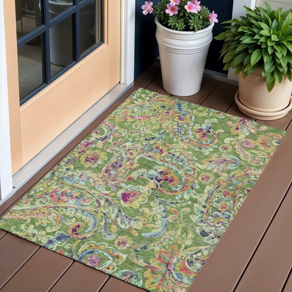 Homeroots 3' X 5' Fern Green And Artichoke Green Paisley Washable Indoor Outdoor Area Rug 588606 - main