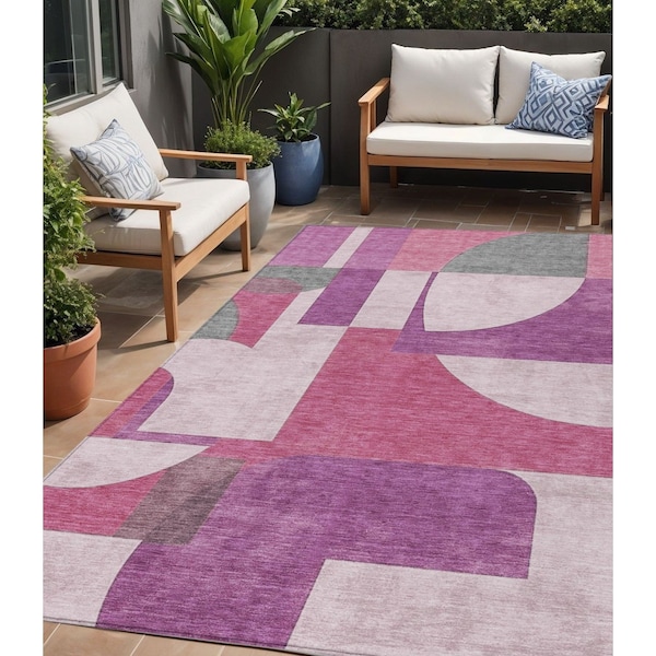 Homeroots 5' X 8' Blush And Mauve Geometric Washable Indoor Outdoor Area Rug 617897 - main