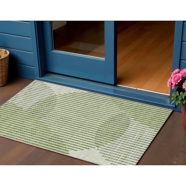 Homeroots 3' X 5' Green And Ivory Geometric Washable Indoor Outdoor Area Rug 597625 - main